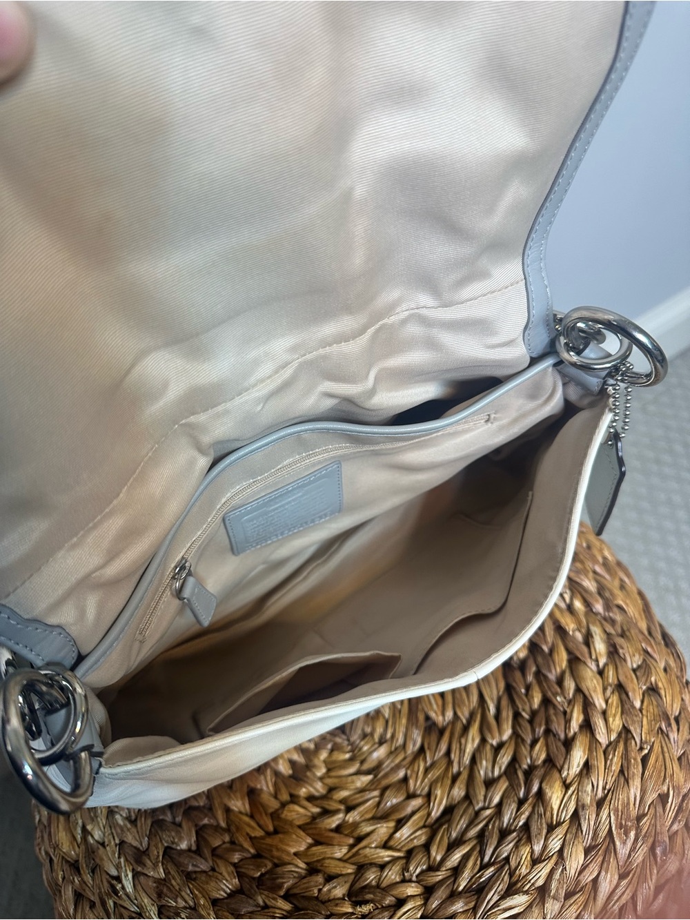 Coach Vintage leather soho White Grey Kristin Pleated Soho Hobo Buckle Bag Y2K - Picture 8 of 12